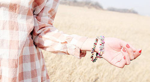 伤感的句子：有些路注定要一个人走