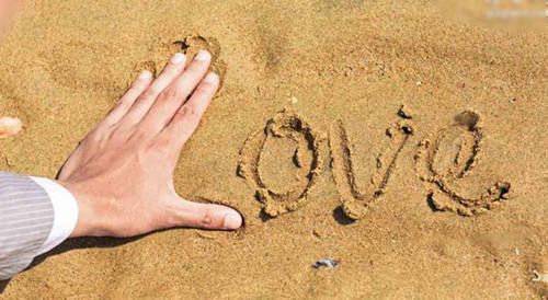 爱一个人,你会不由自主的往他靠近,无论何时何地(图1) 爱一个人,你会不由自主的往他靠近,无论何时何地