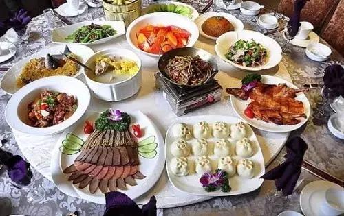 国人想尽办法移民国外的时候 老外却想着移民中国(图8)